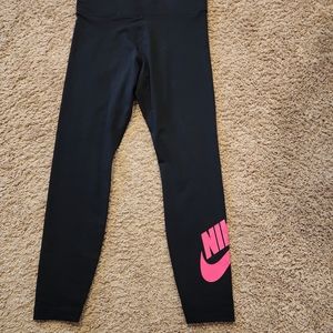 Black Nike leggings with pink Nike swoosh